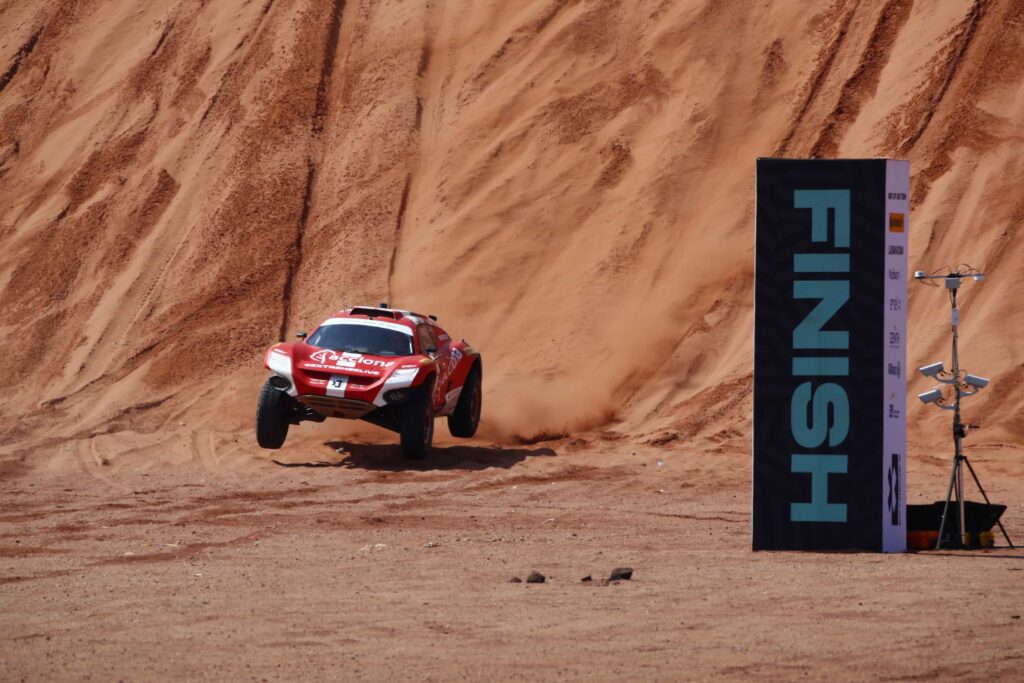 SAINZ XE Team