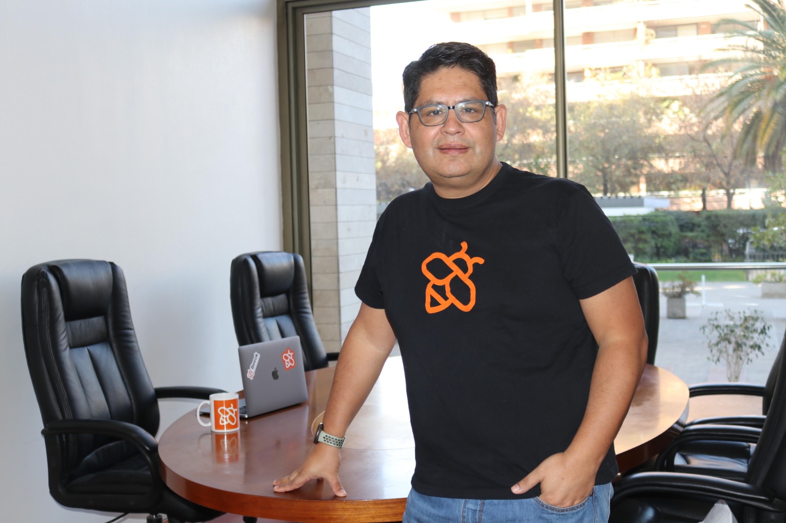 Cristian Bustos Ceo de Beeok