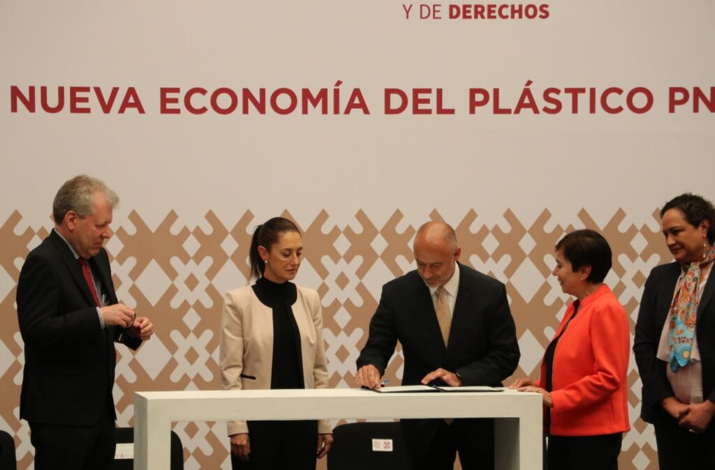 Economía de los plásticos