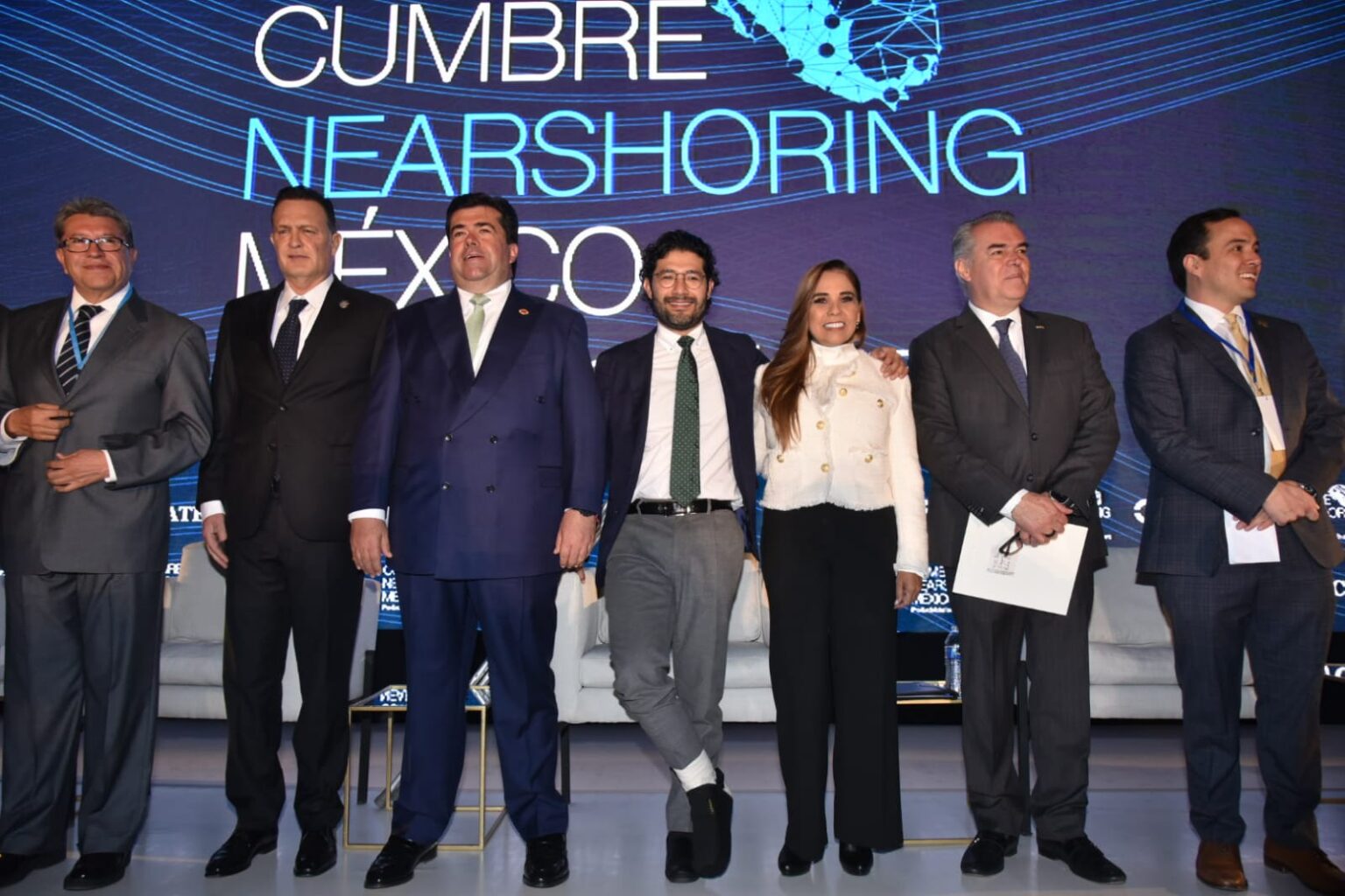 Cumbre Nearshoring México