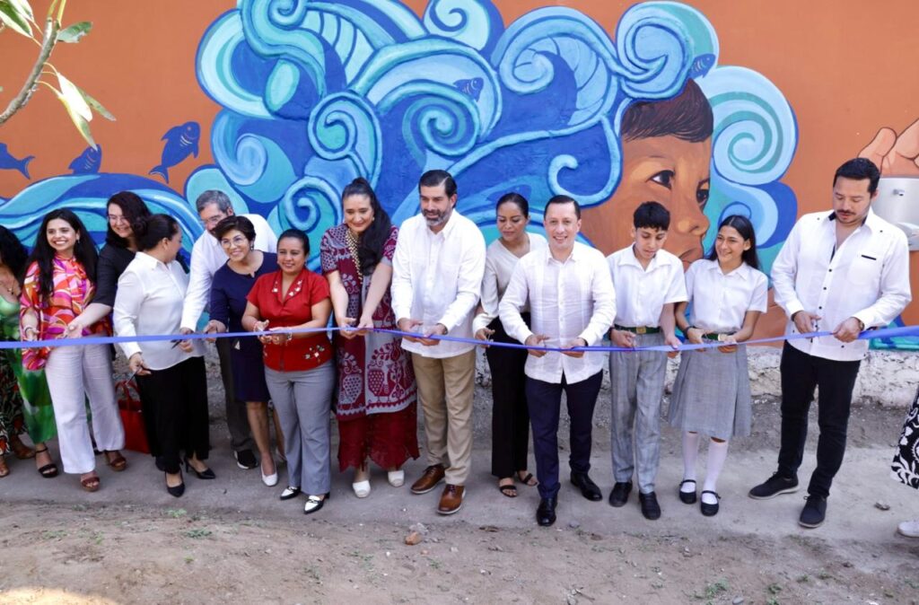 TELESECUNDARIA CON HIDROPANELES
