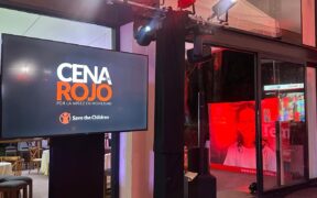 Cena en rojo