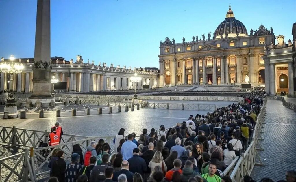 Féretro del papa Francisco