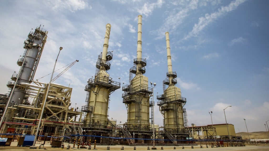 La AIE prevé que la demanda mundial de gas natural se desacelere en 2025 y repunte 2% en 2026 gracias al incremento del suministro global.