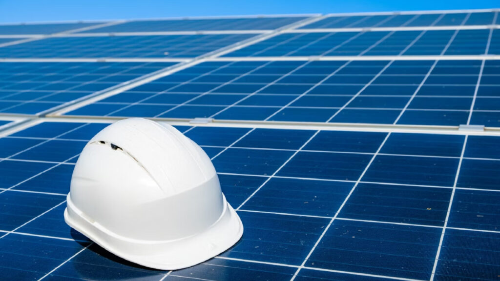 El Gobierno Municipal de Chihuahua impulsa un programa de paneles solares en viviendas rurales, con subsidios del 50%.