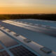 La energía solar superó por primera vez a la nuclear en la Unión Europea, generando el 22.1% de la electricidad en junio de 2025, según Ember.