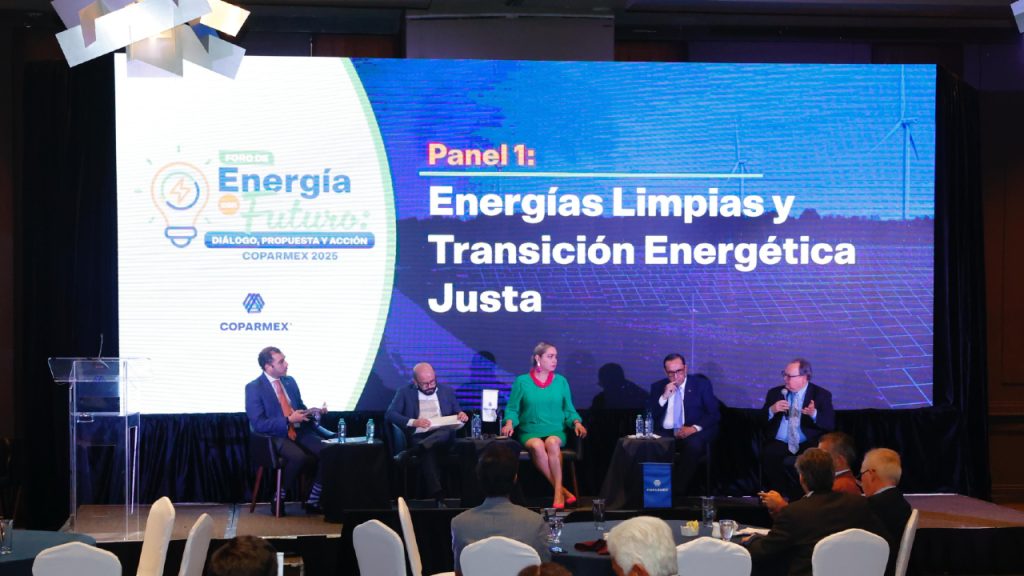Coparmex pide modernizar red eléctrica en México como condición indispensable para integrar energías renovables y garantizar competitividad.