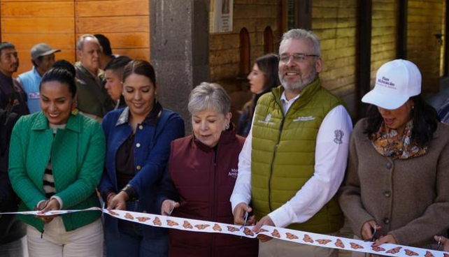 Inauguran temporada de hibernación de la mariposa Monarca 2025-2026 en Michoacán