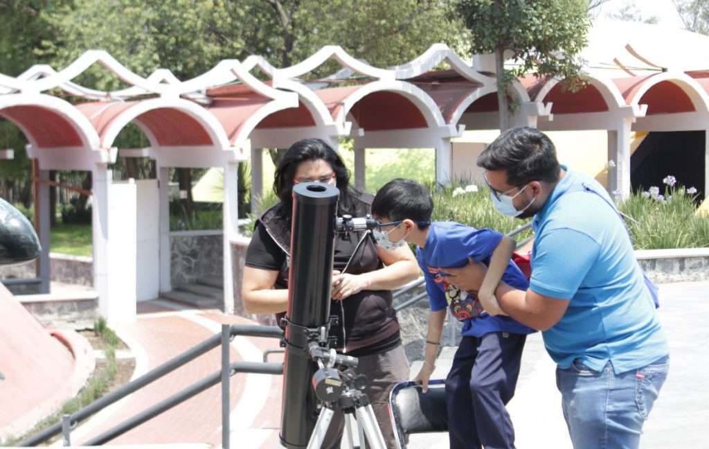 Ciencia y estrellas en Chapultepec: Sedema invita a talleres y observación astronómica