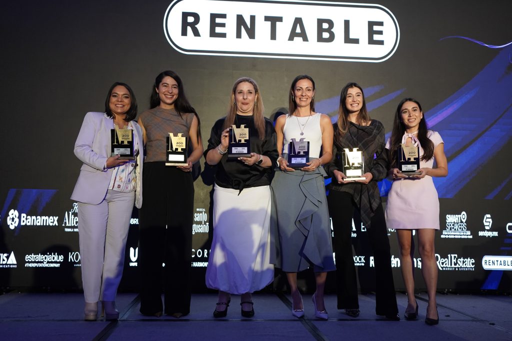 Mundo Ejecutivo premia a las 200 Mujeres más Importantes de México y pone en agenda los retos del liderazgo femenino